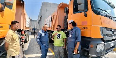 दुबई में ड्राइवर कैसे बनें? जाने कौन से लाइसेंस बनवाने पड़ते हैं।